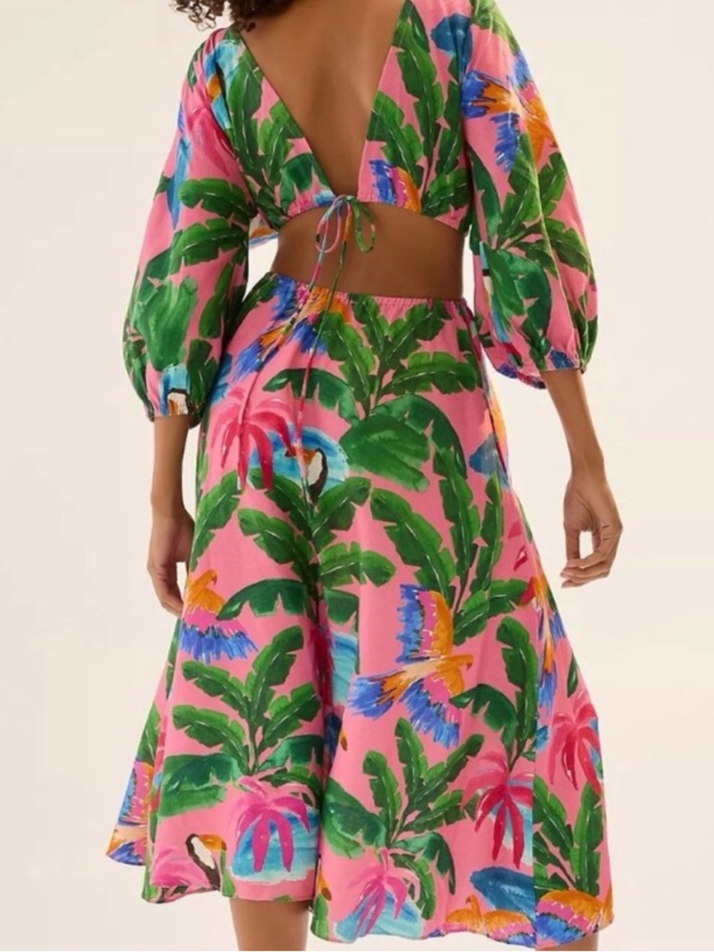 Farm Rio printed v neck cutout dress - Picture 2 of 4